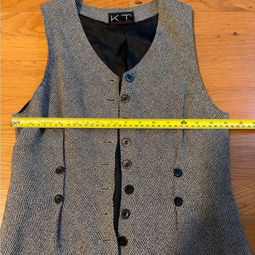 Gray Button-Up Vest - Picture 3 of 5